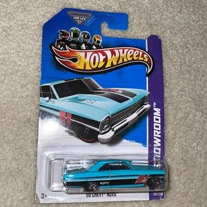 Hotwheels Showroom ‘66 Chevy Nova